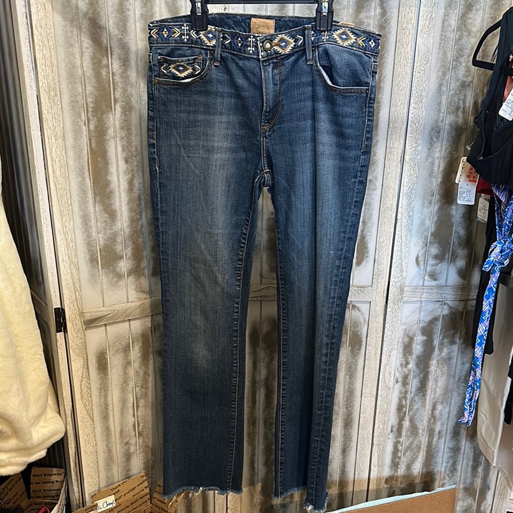 Driftwood Embroidered Blue Jeans size 29